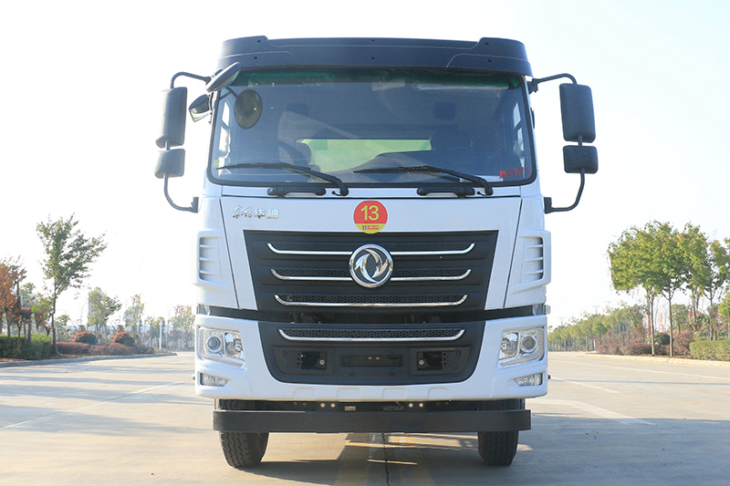 东风华神KL5餐厨垃圾车（罐式）（9方）