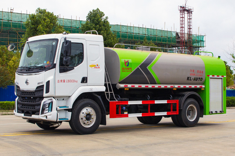 柳汽消防洒水车