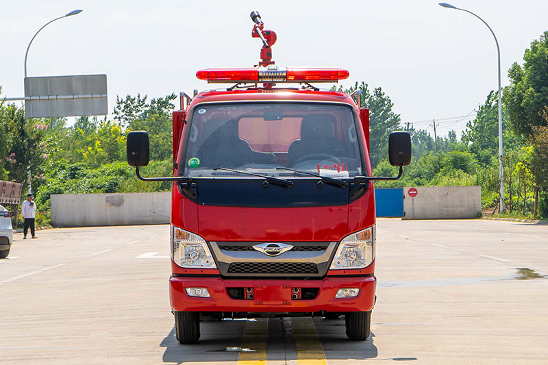 福田小卡2.5方消防洒水车