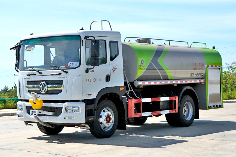 东风D9-11.5方-消防洒水车
