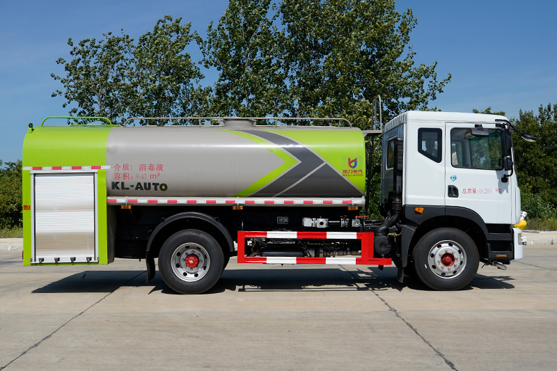 东风D9-11.5方-消防洒水车