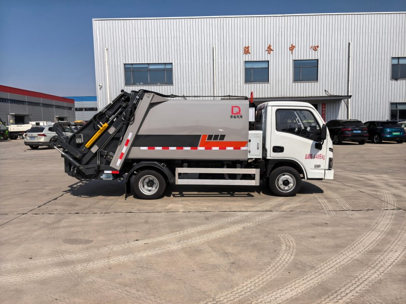 5.5方纯电动压缩式垃圾车