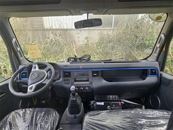 江淮骏铃V6蓝牌重载清障车 跑圈重载“五必买”爆款车型