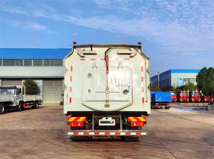 东风华神18吨纯电动洗扫车