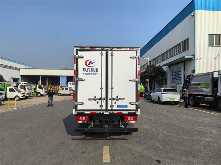 福田3米5小型冷藏车