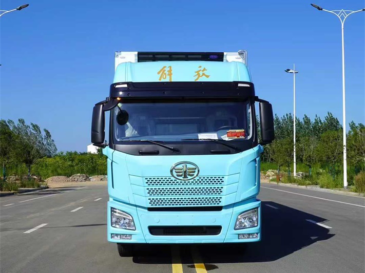 解放6.8米冷藏车