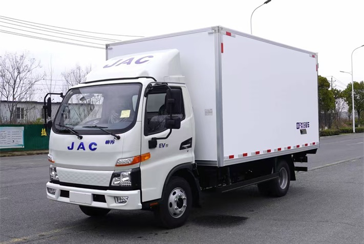 程力江淮EV5纯电动冷藏车HFC5046XLCEV1-2型公告参数