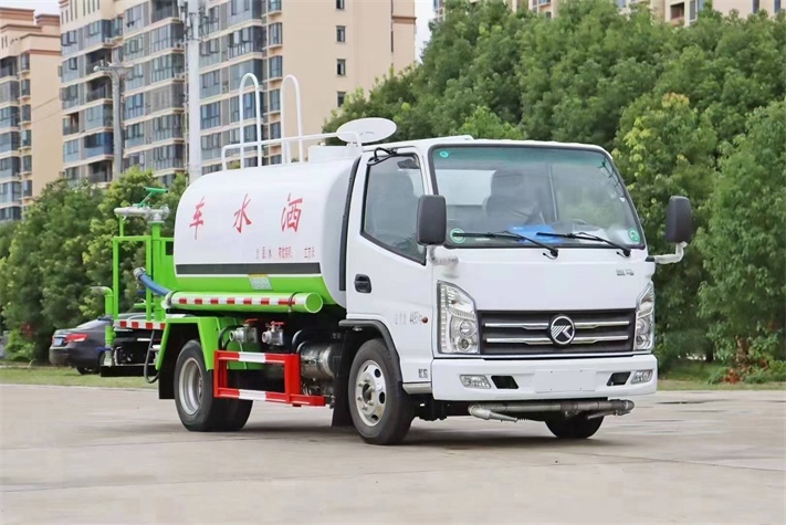 凯马蓝牌洒水车