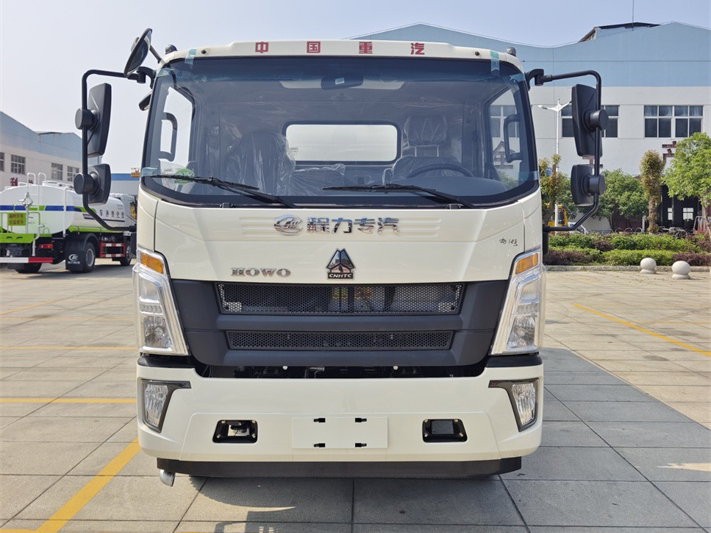 重汽豪沃10吨防役消毒洒水车