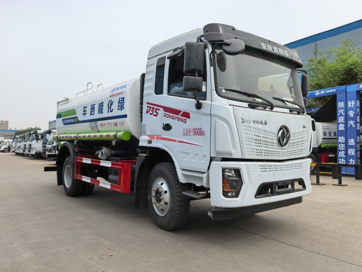 东风专底12吨洒水车