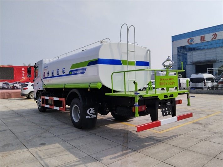 东风华神16吨洒水车