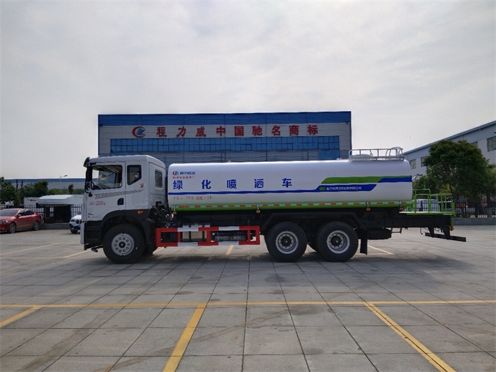 东风华神后双桥洒水车