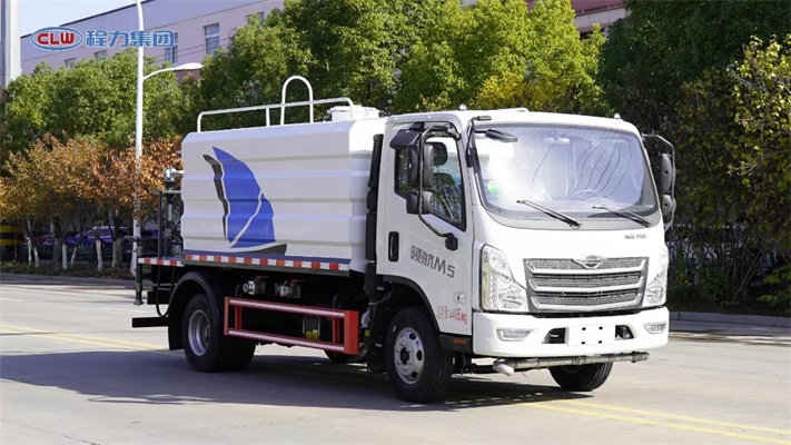 福田领航7方蓝牌洒水抑尘车