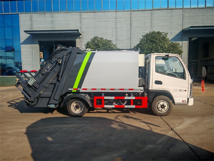 凯马蓝牌6方压缩垃圾车