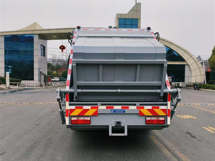 东风12方压缩垃圾车