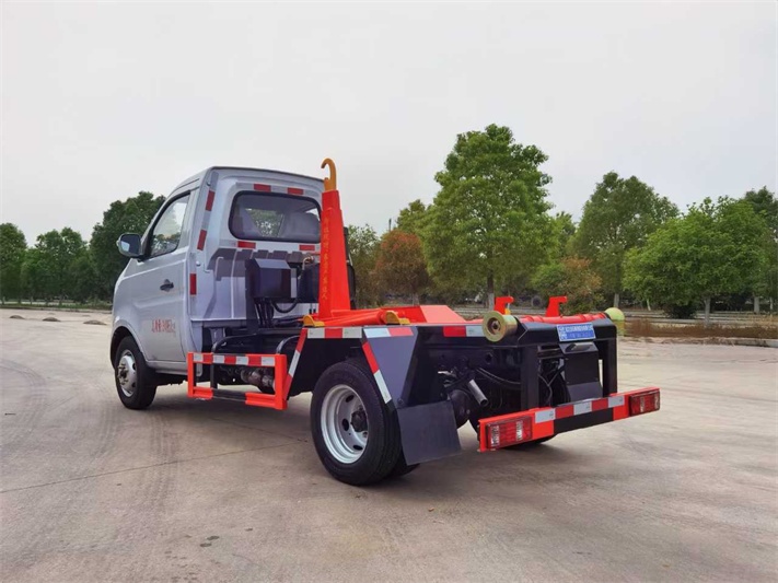 3方长安勾臂垃圾车