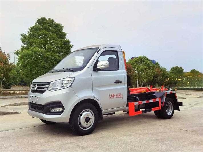 3方长安勾臂垃圾车