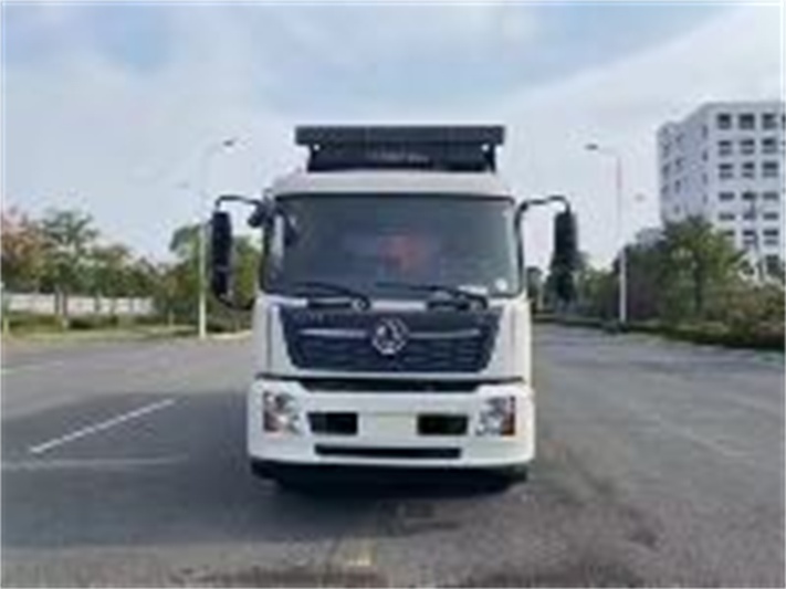 东风天锦勾臂垃圾车（12方）