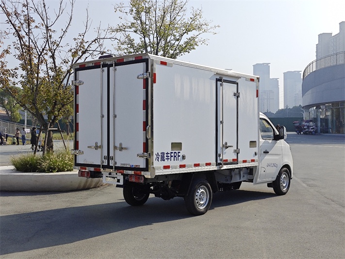 长安跨越T3EV小型电动冷藏车