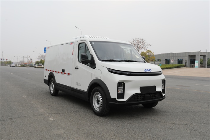 江淮万宝路电动面包冷藏车