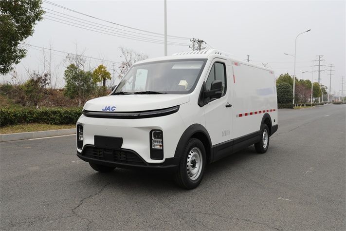 江淮万宝路电动面包冷藏车