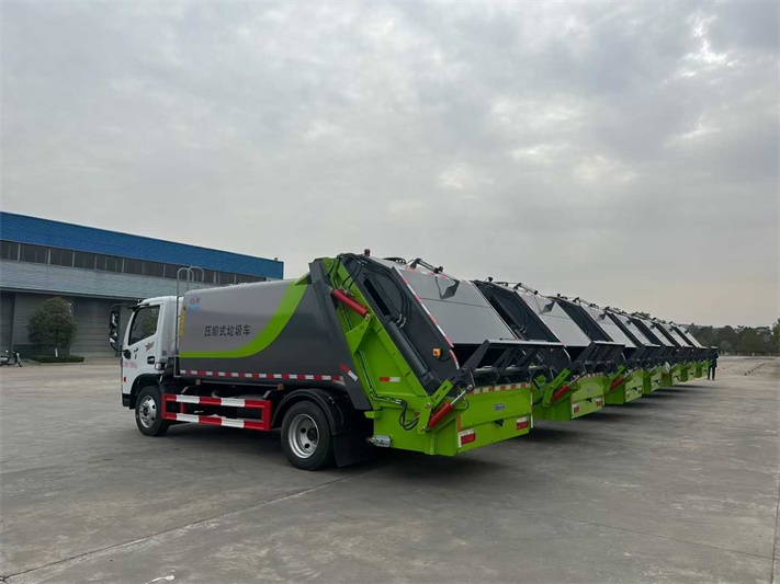 东风10方压缩垃圾车