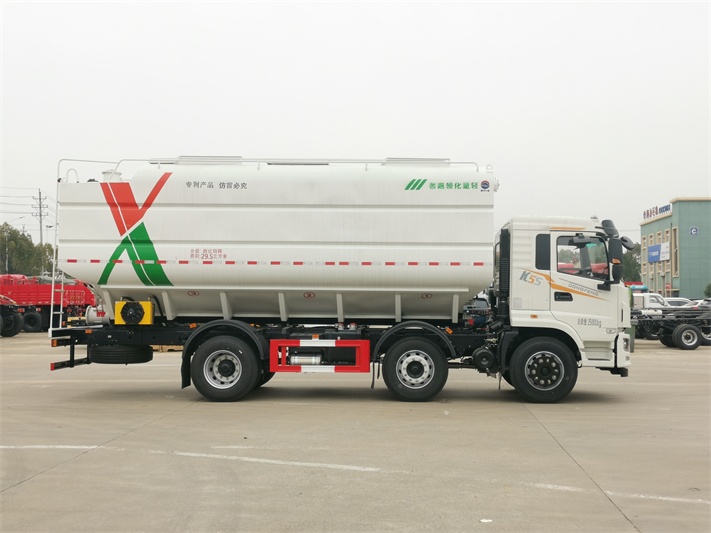 东风锦程32方散装饲料车