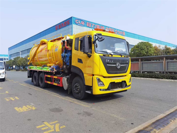 东风天龙清洗吸污车